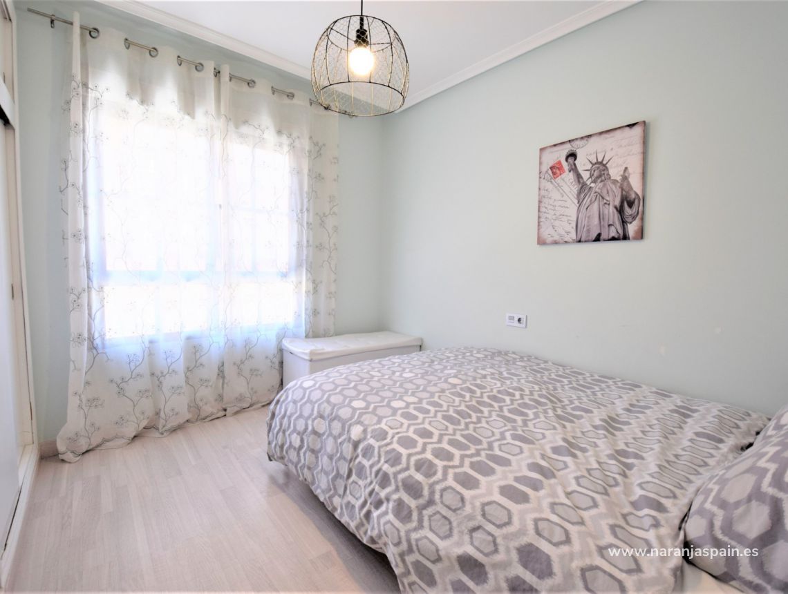 Sprzedaż - Apartament - Guardamar del Segura - Plaza Porticada