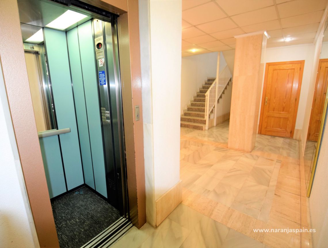 Sprzedaż - Apartament - Guardamar del Segura - Plaza Porticada