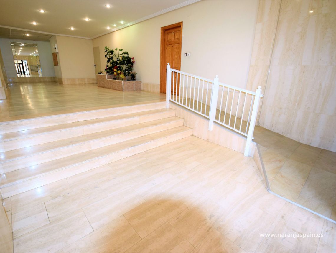 Sprzedaż - Apartament - Guardamar del Segura - Plaza Porticada