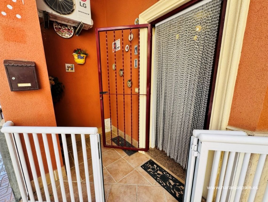 Sprzedaż - Apartament - La Mata, Torrevieja - La Mata