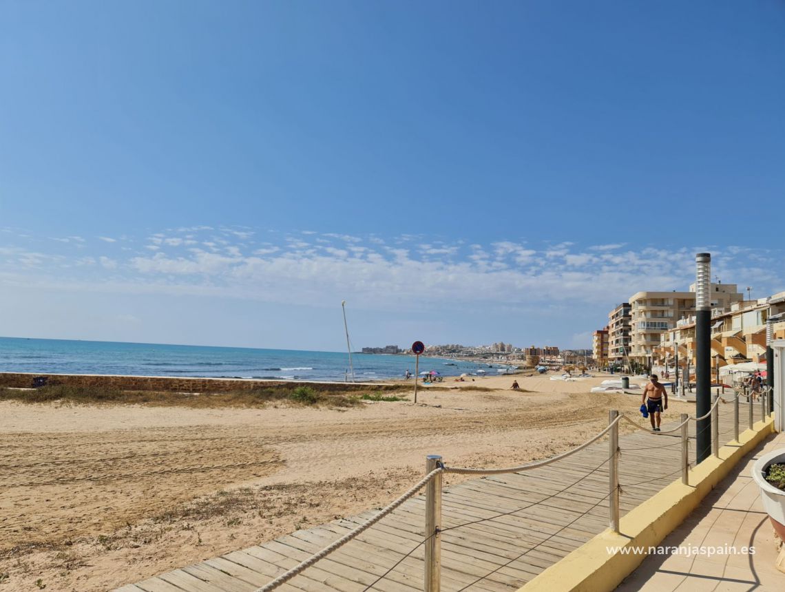 Sprzedaż - Apartament - La Mata, Torrevieja - La Mata
