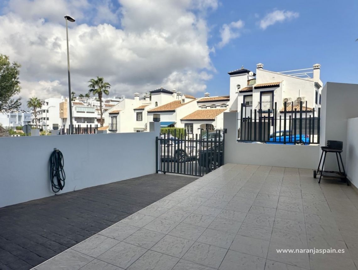 Sprzedaż - Apartament - Orihuela Costa - Villamartín
