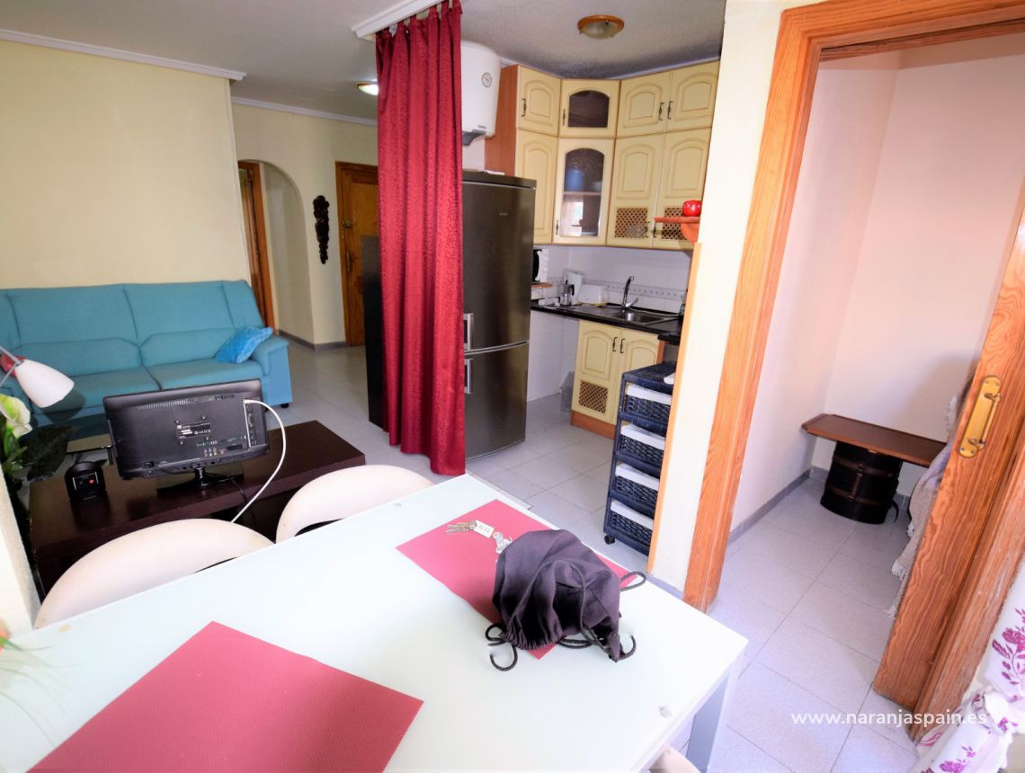 Sprzedaż - Apartament - Torrevieja - Beach Los Naufragos