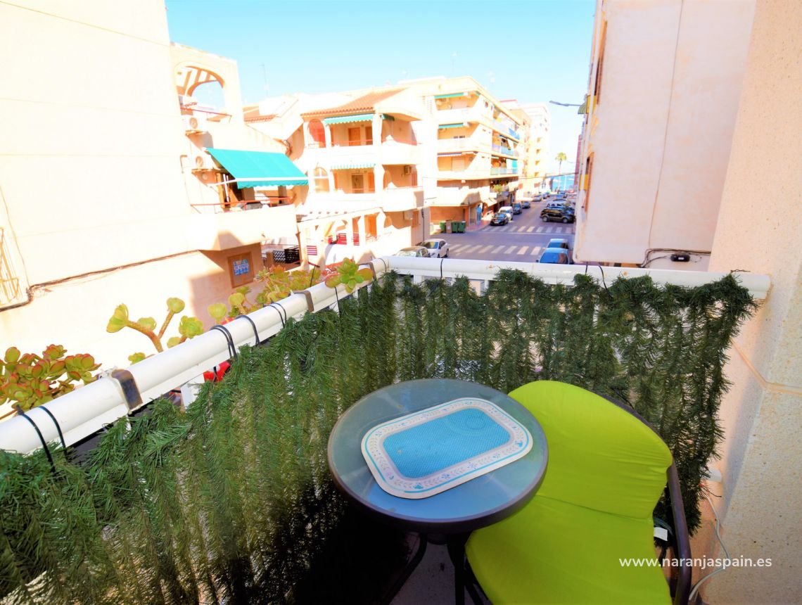 Sprzedaż - Apartament - Torrevieja - Beach Los Naufragos