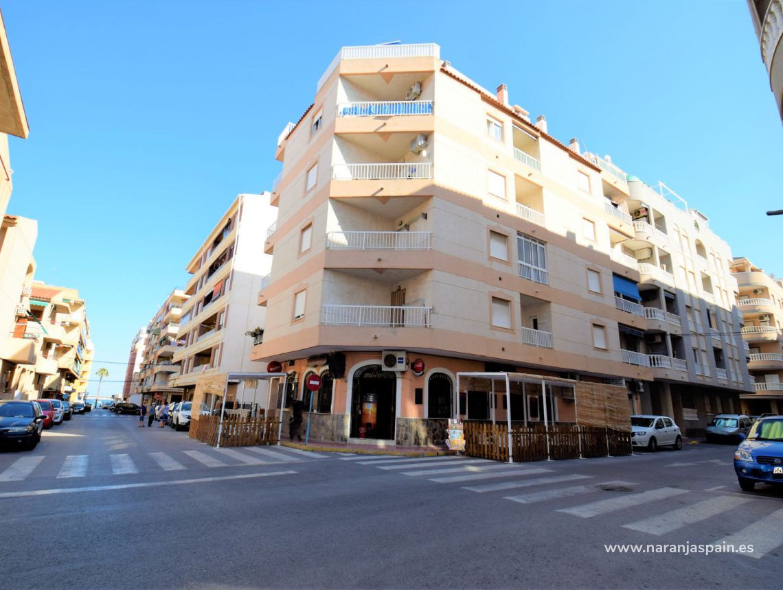 Sprzedaż - Apartament - Torrevieja - Beach Los Naufragos