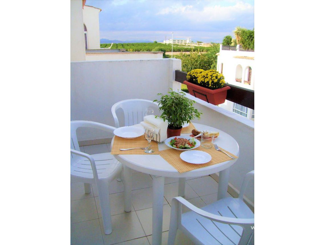 Sprzedaż - Apartament - Torrevieja - Beach Los Naufragos