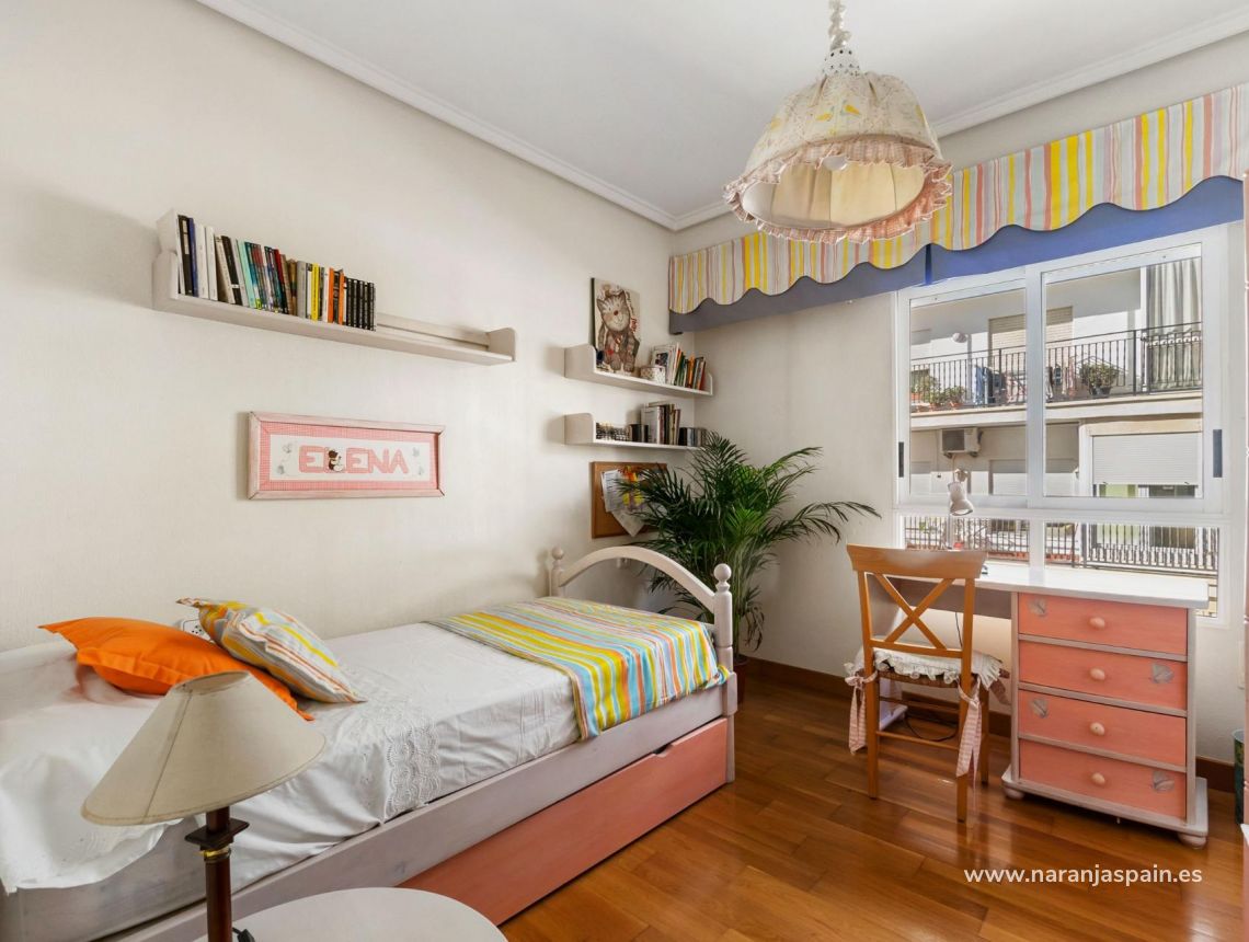 Sprzedaż - Apartament - Torrevieja - Centro - Muelle Pesquero