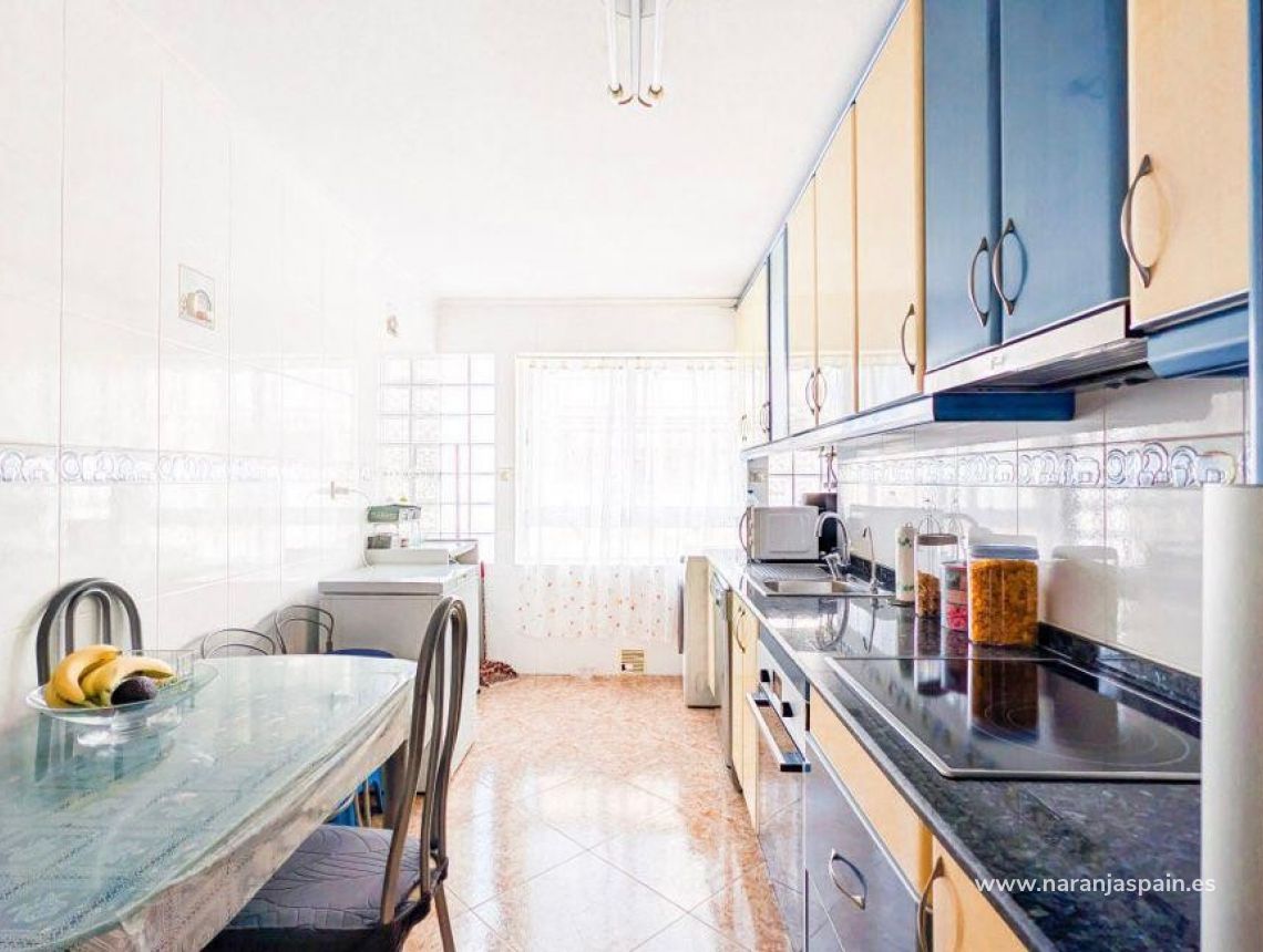 Sprzedaż - Apartament - Torrevieja - Centro