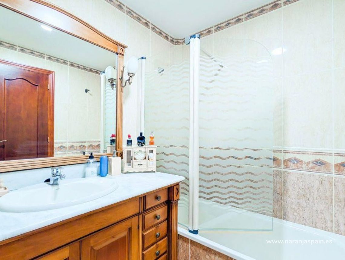 Sprzedaż - Apartament - Torrevieja - Centro