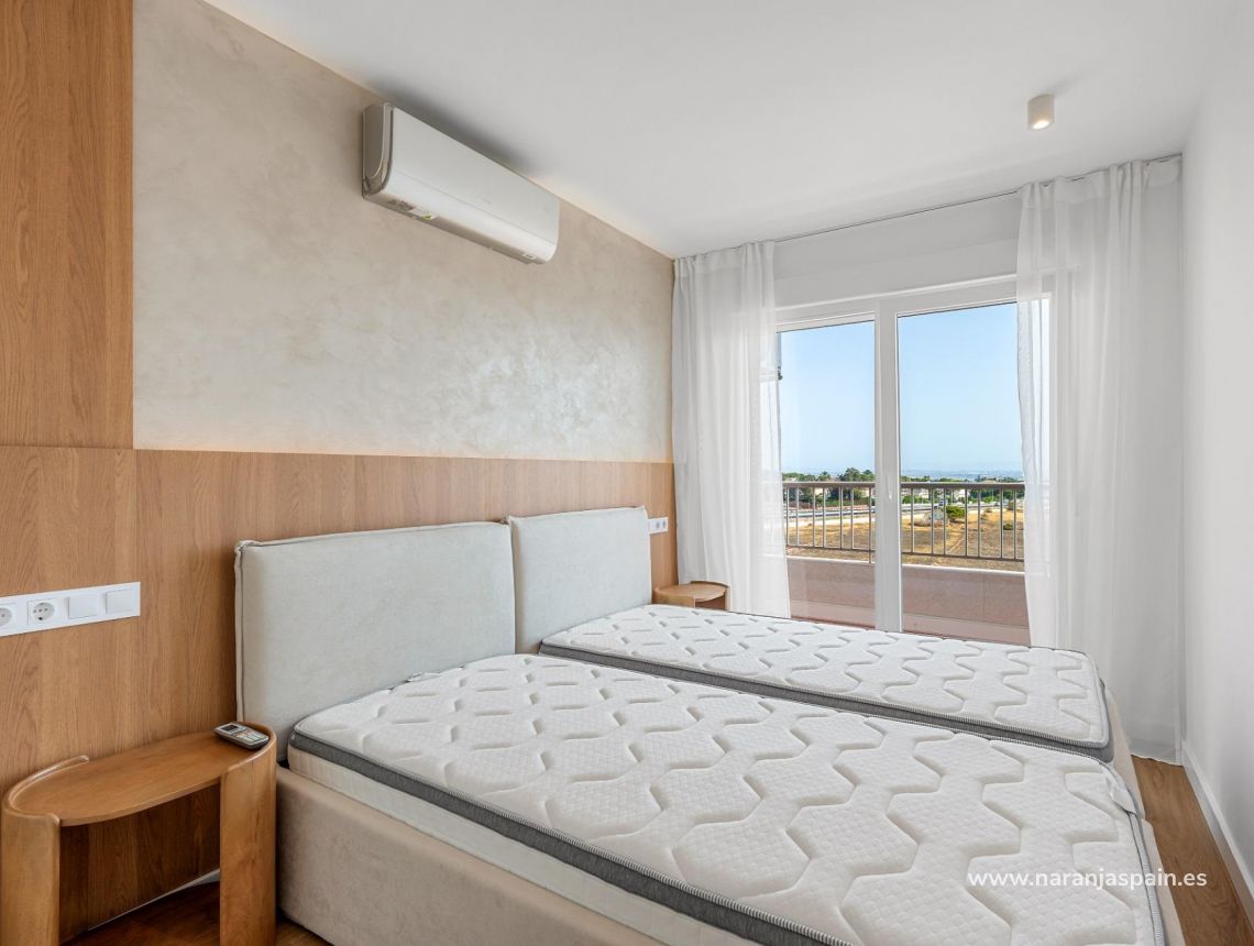 Sprzedaż - Apartament - Torrevieja - Punta prima