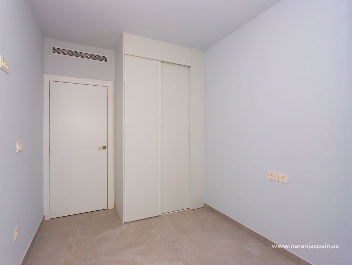 Sprzedaż - Apartament - Torrevieja - Torrevieja town