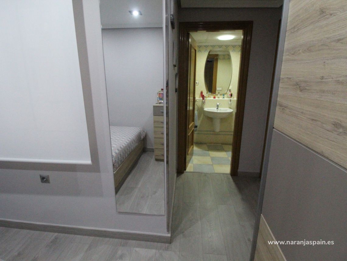 Sprzedaż - Apartament - Torrevieja - Torrevieja town