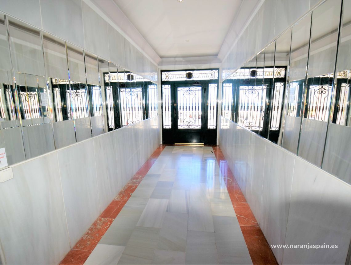 Sprzedaż - Apartament - Torrevieja - Torrevieja town