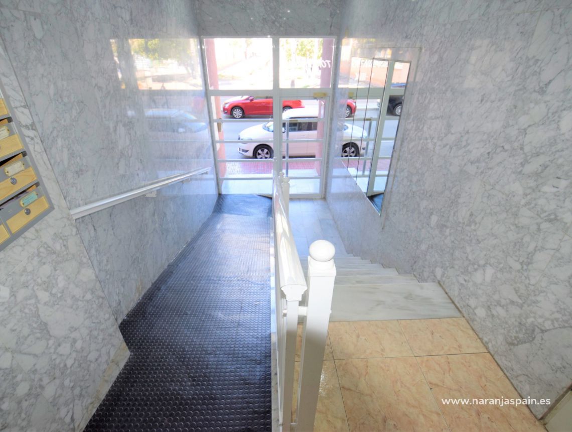 Sprzedaż - Apartament - Torrevieja - Torrevieja town