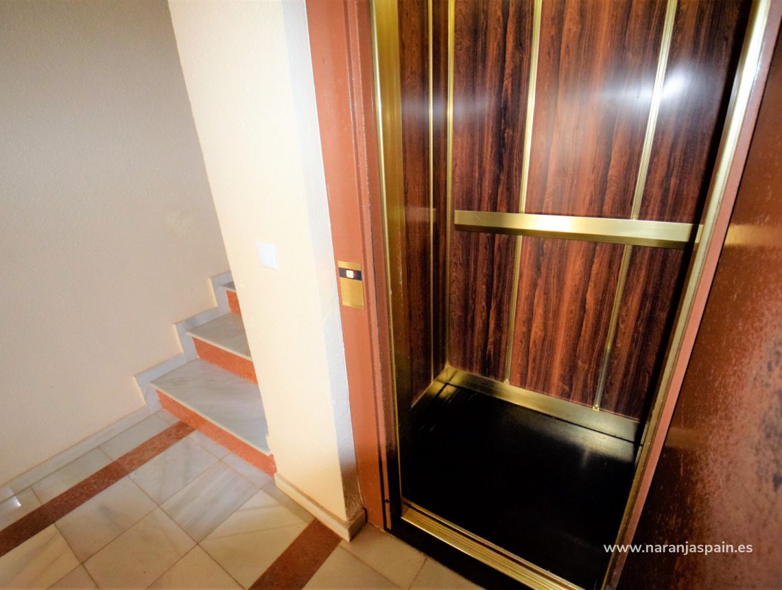 Sprzedaż - Apartament - Torrevieja - Torrevieja town