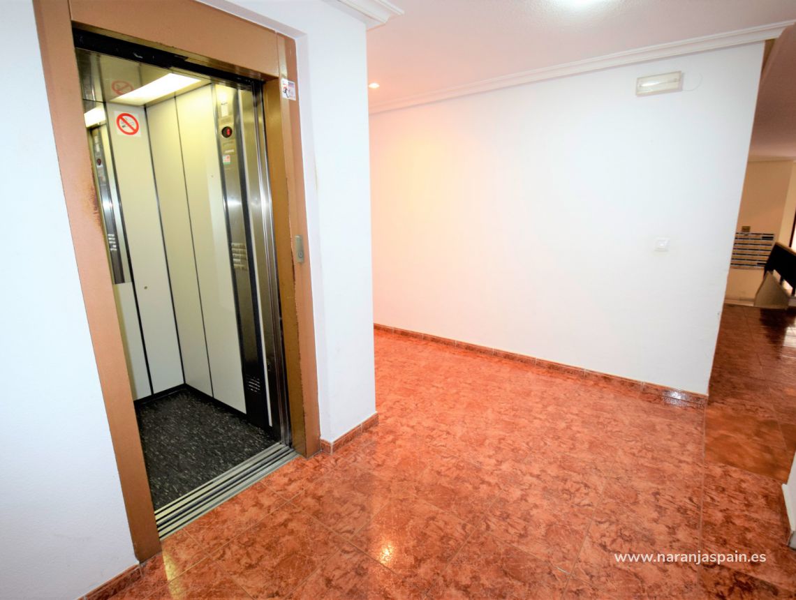 Sprzedaż - Apartament - Torrevieja - Torrevieja town