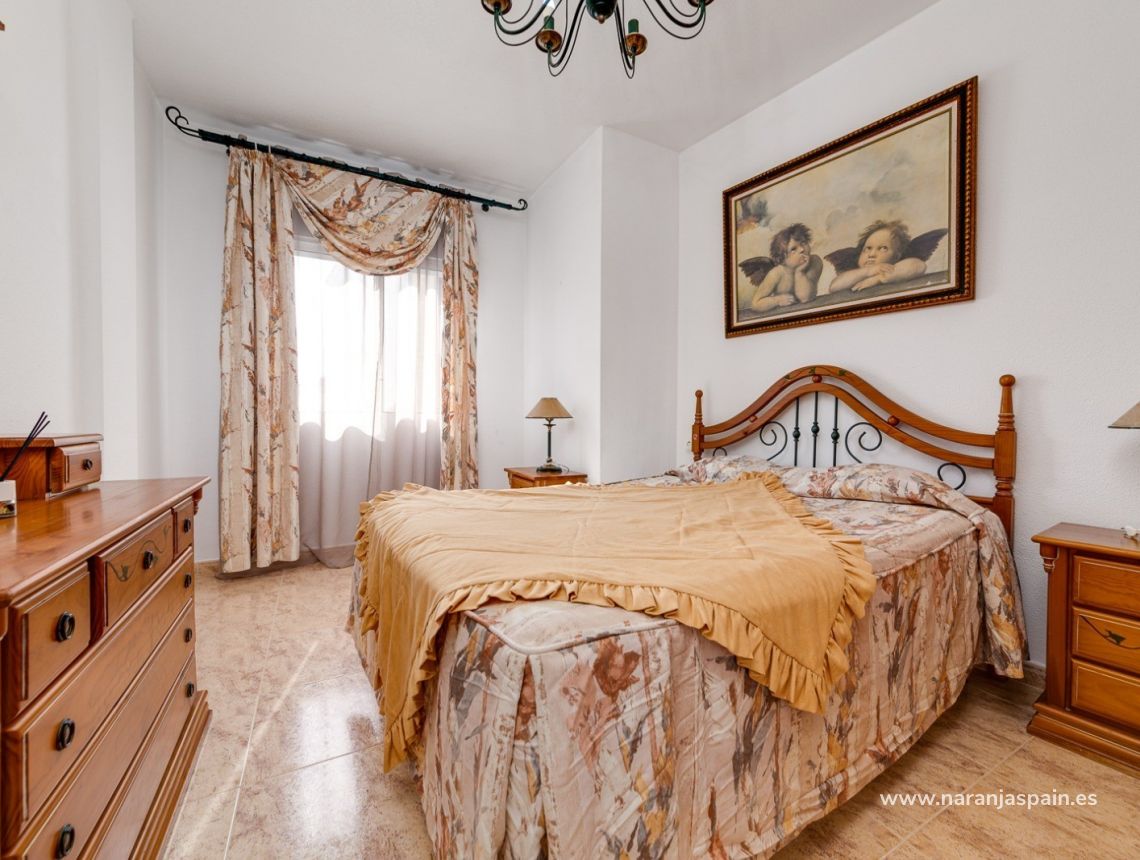 Sprzedaż - Apartament - Torrevieja - Torrevieja town