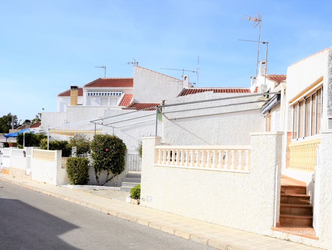 Sprzedaż - Bungalow - Guardamar del Segura - Urb. El Moncayo 