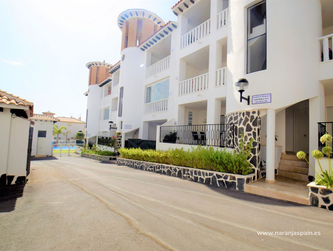 Sprzedaż - Bungalow - La Marina - El Pinet