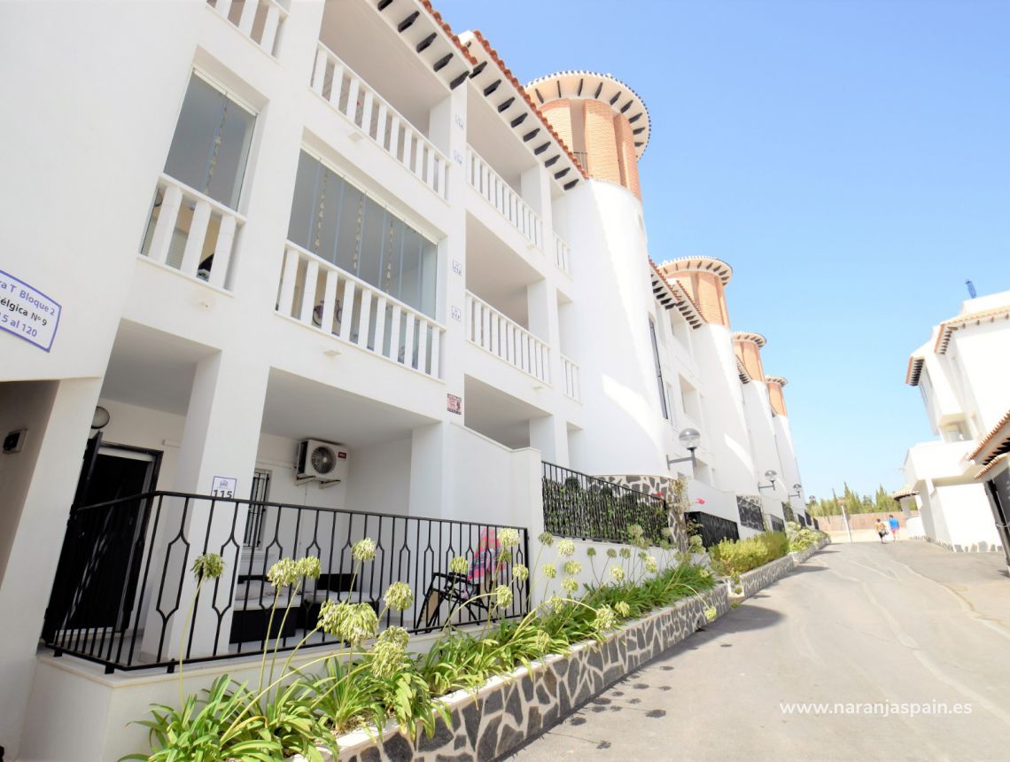 Sprzedaż - Bungalow - La Marina - El Pinet