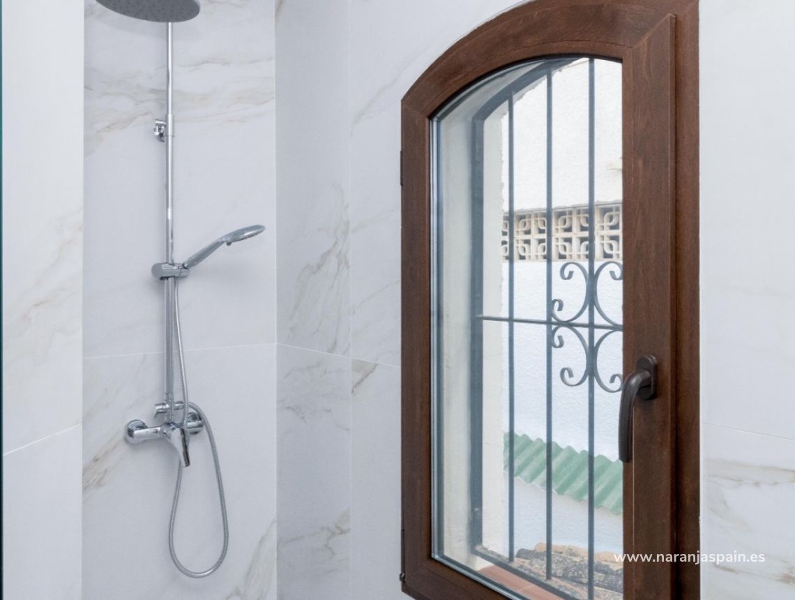 Sprzedaż - Bungalow - Orihuela Costa - La Zenia