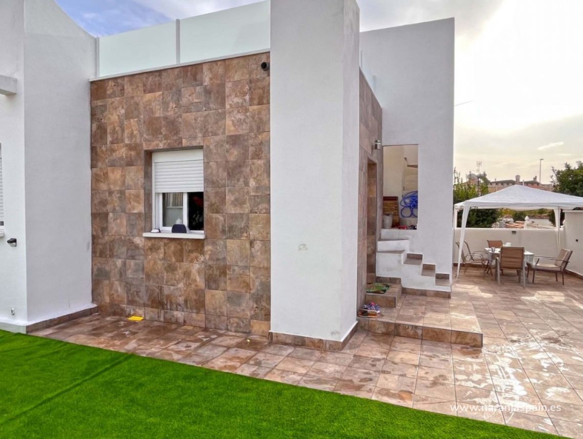 Sprzedaż - Bungalow - Orihuela Costa - Playa Flamenca