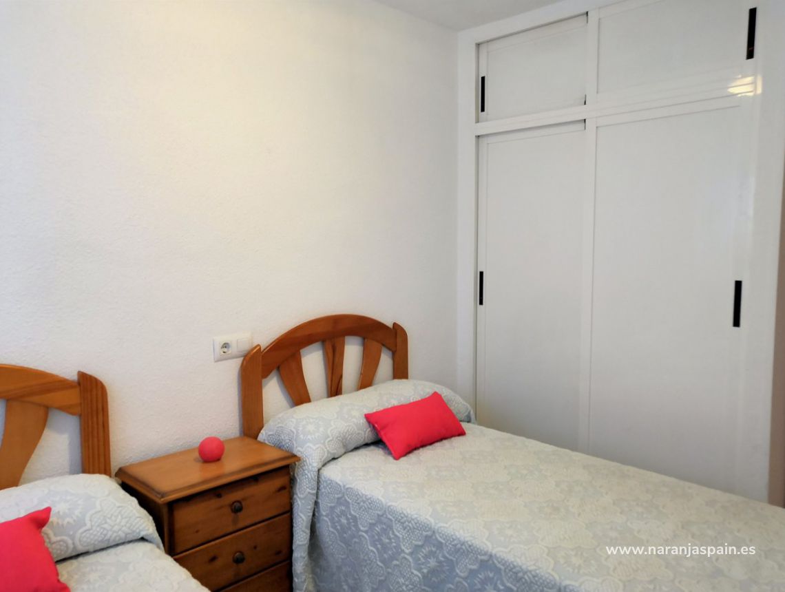 Sprzedaż - Bungalow - Torrevieja - Beach Los Naufragos