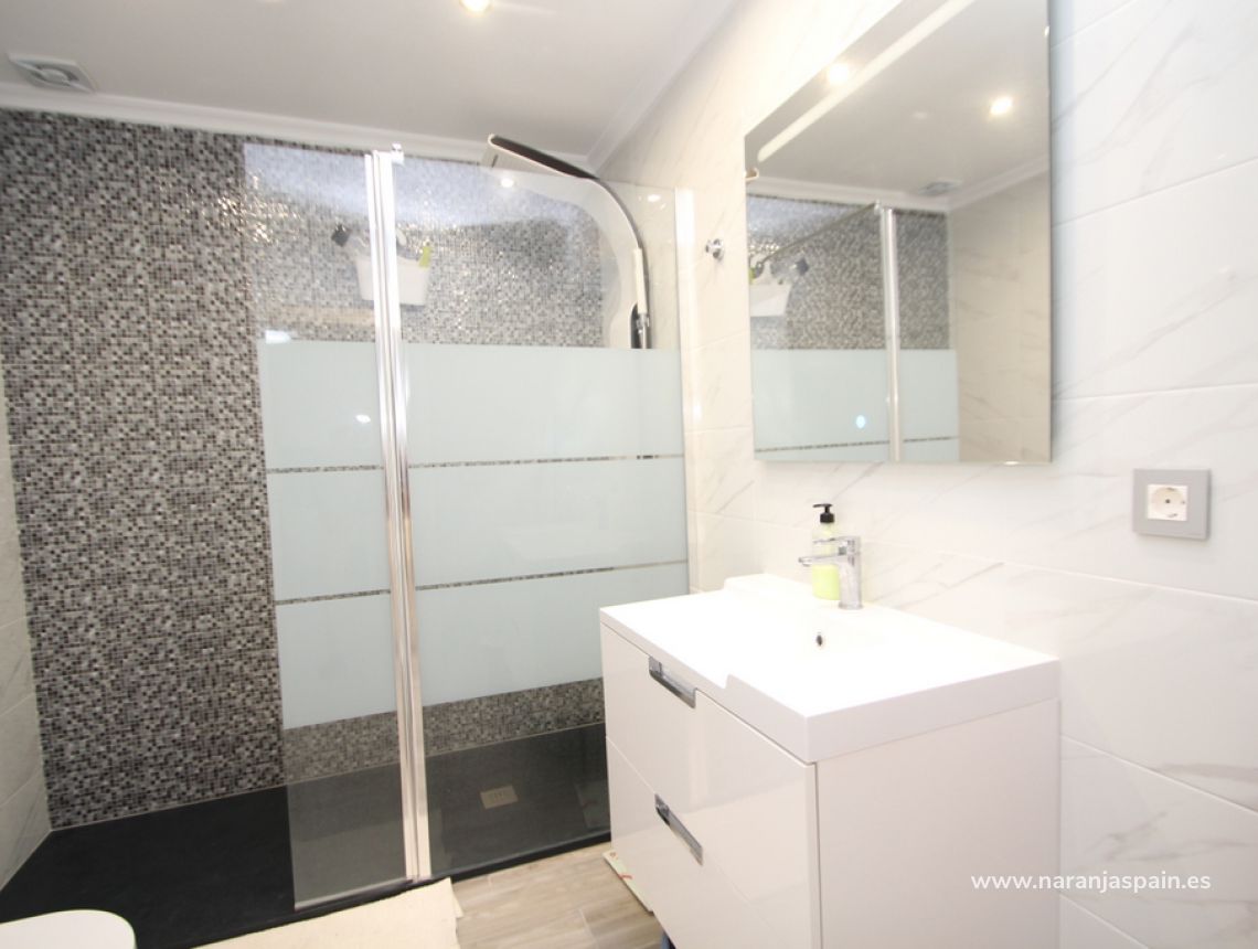 Sprzedaż - Bungalow - Torrevieja - Los Altos