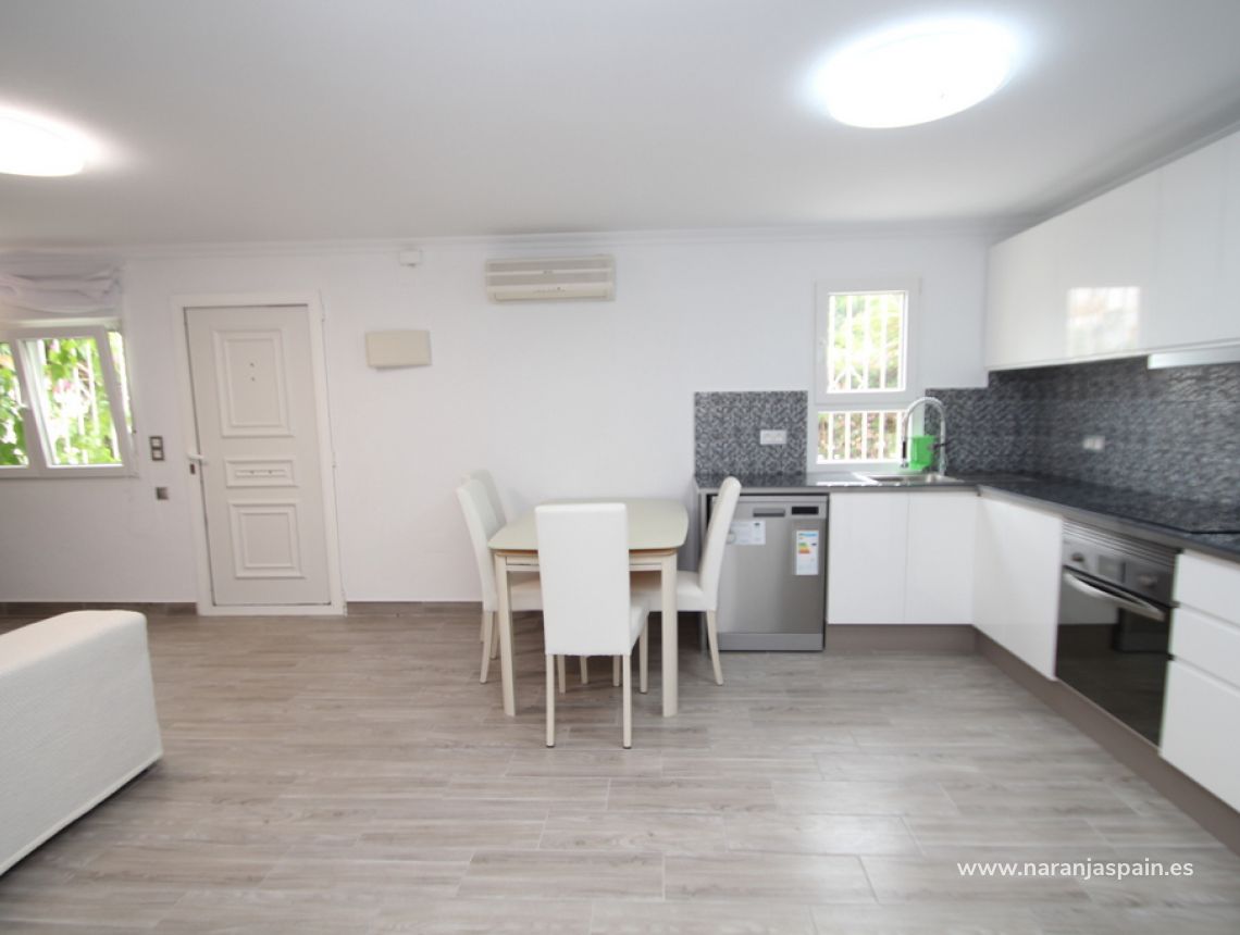 Sprzedaż - Bungalow - Torrevieja - Los Altos