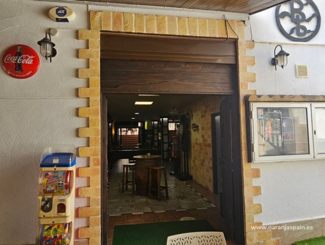 Sprzedaż - Commercial Premises - Torrevieja - aguas nuevas