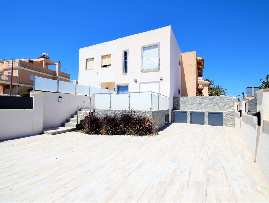 Sprzedaż - Dom bliźniak - Torrevieja - Torrevieja town
