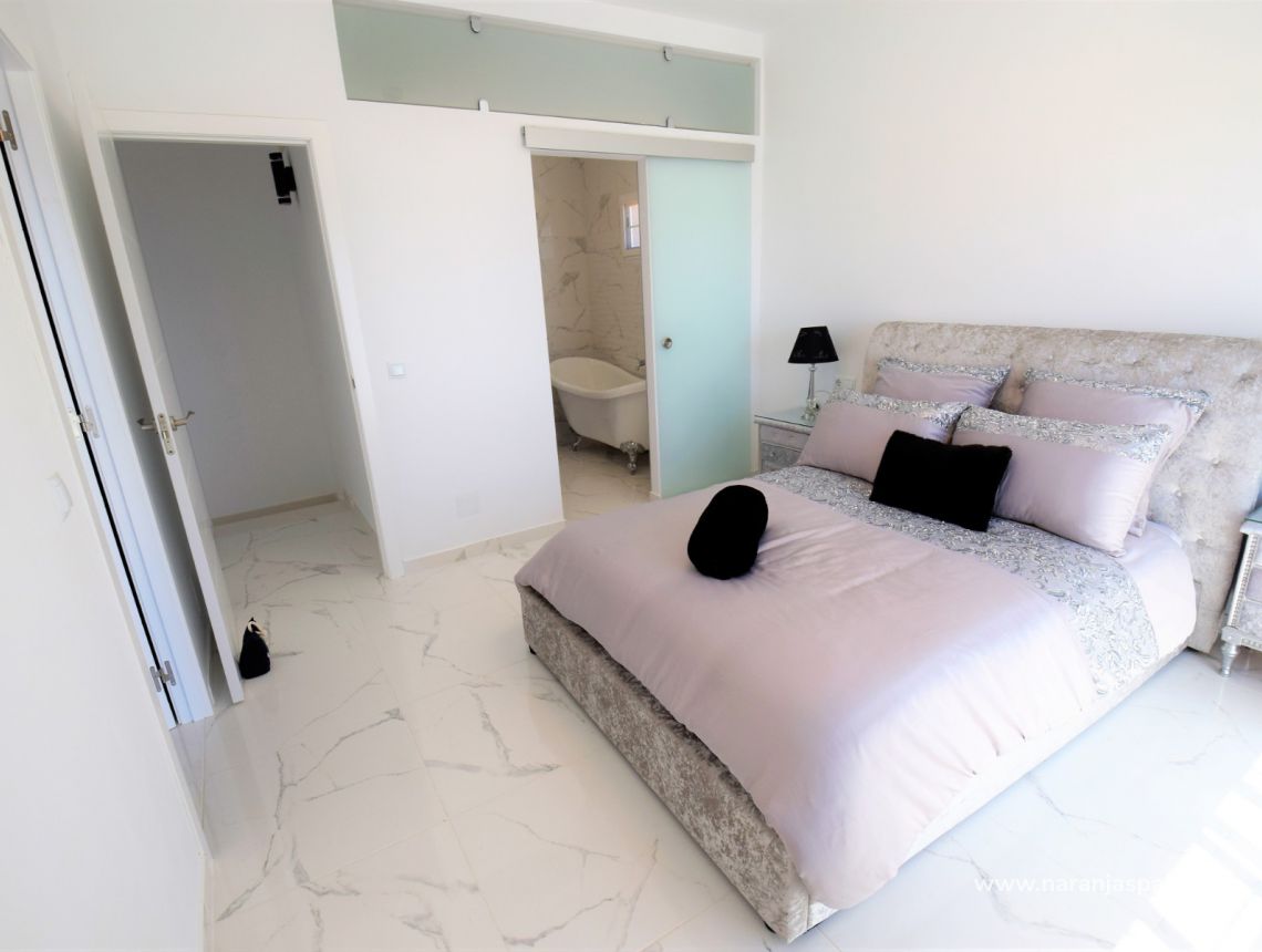 Sprzedaż - Dom bliźniak - Torrevieja - Torrevieja town