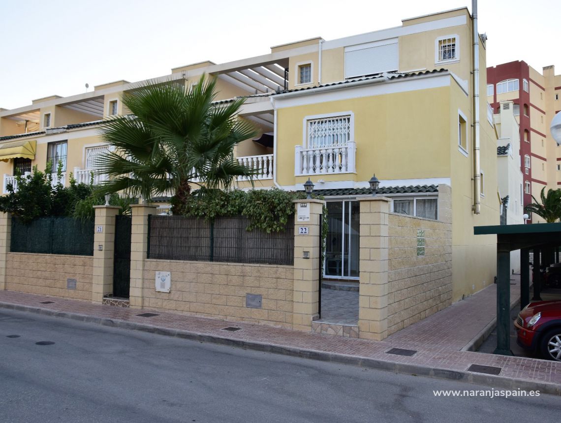 Sprzedaż - Dom bliźniak - Torrevieja - Torrevieja town