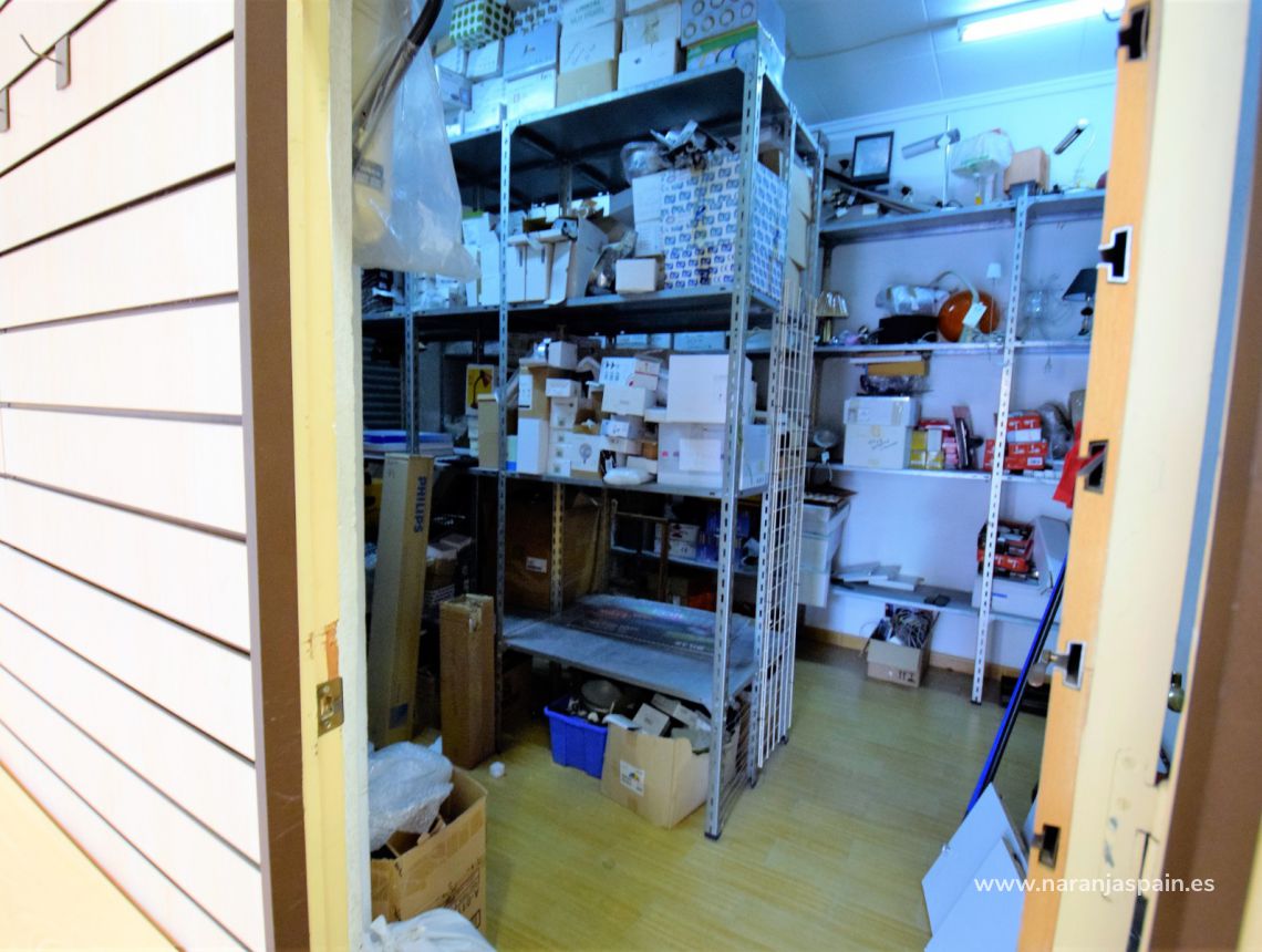 Sprzedaż - Nieruchomość komercyjna - Guardamar del Segura - Mercadona Guardamar