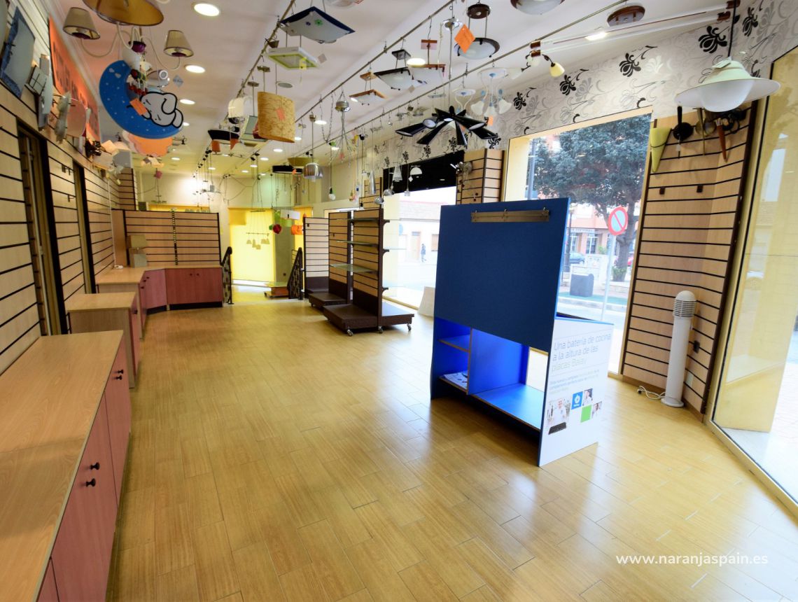 Sprzedaż - Nieruchomość komercyjna - Guardamar del Segura - Mercadona Guardamar