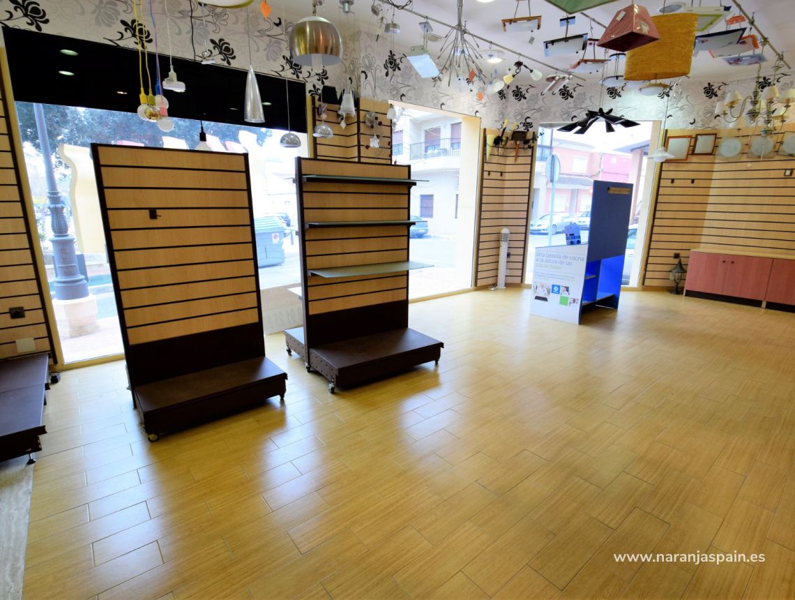 Sprzedaż - Nieruchomość komercyjna - Guardamar del Segura - Mercadona Guardamar