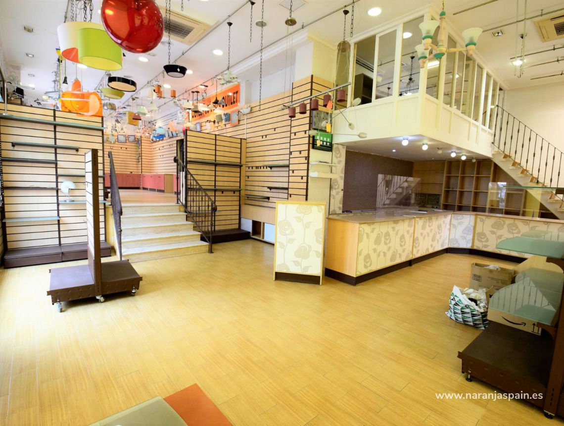 Sprzedaż - Nieruchomość komercyjna - Guardamar del Segura - Mercadona Guardamar