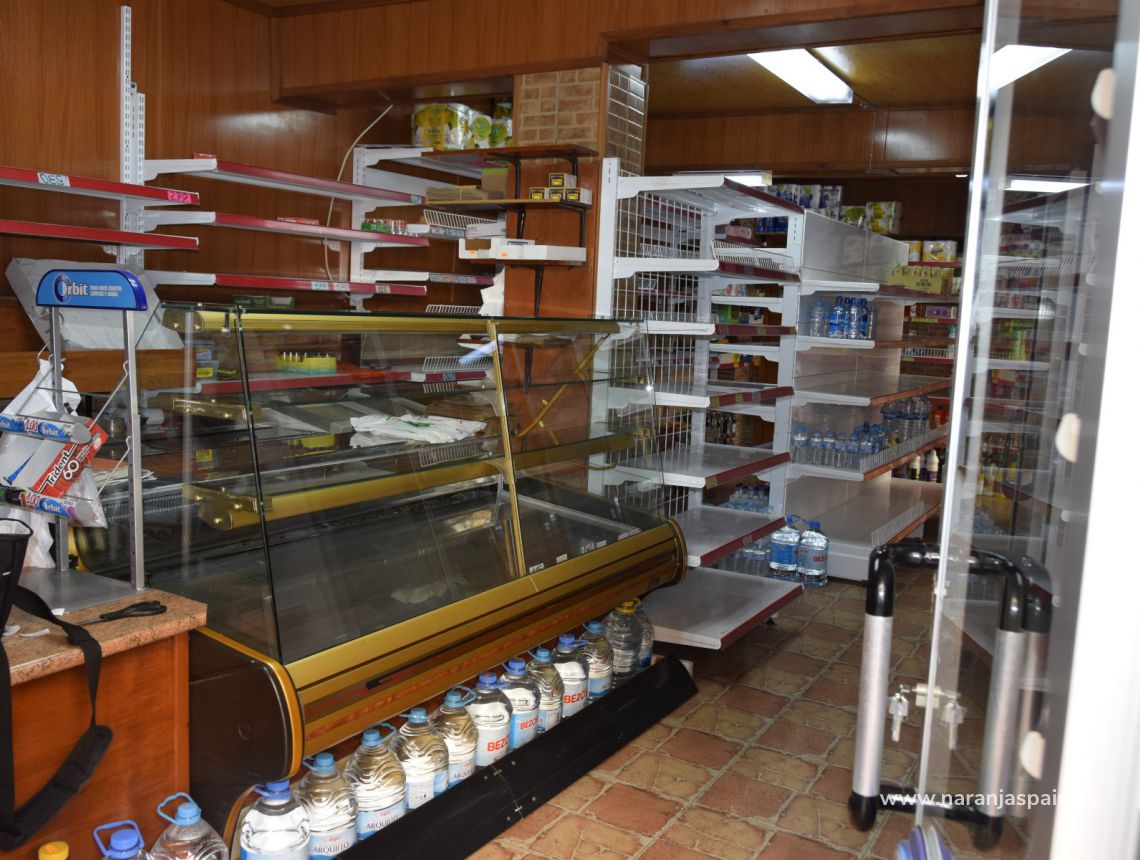 Sprzedaż - Nieruchomość komercyjna - Guardamar del Segura - Plaza Porticada