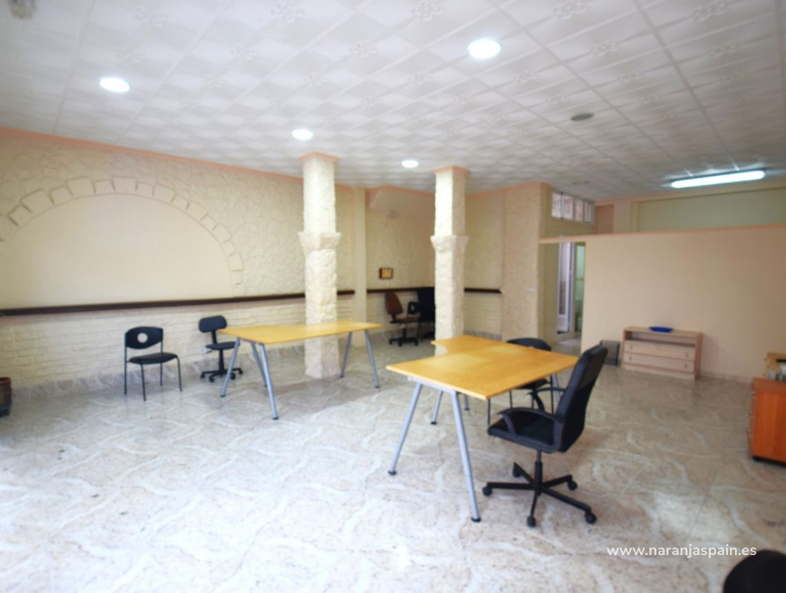 Sprzedaż - Nieruchomość komercyjna - Guardamar del Segura - Pueblo