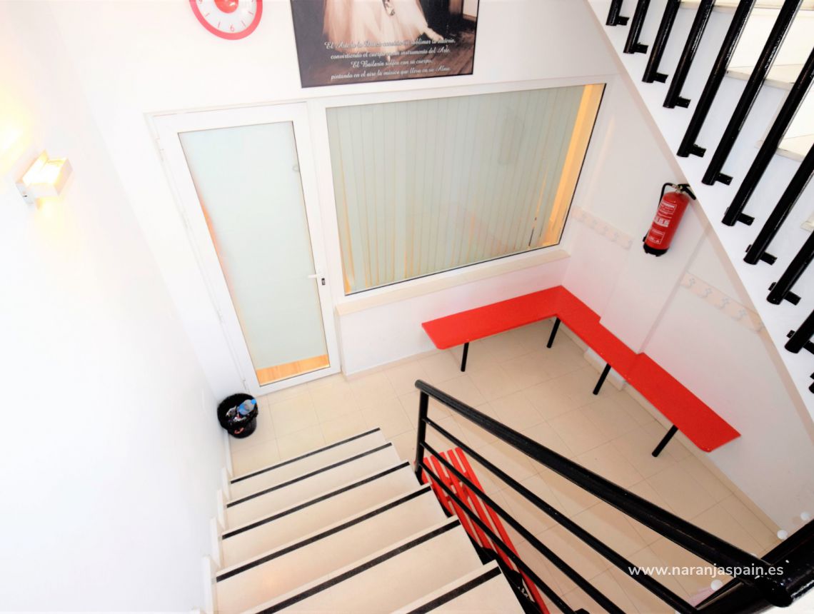 Sprzedaż - Nieruchomość komercyjna - Guardamar del Segura - Town Guardamar