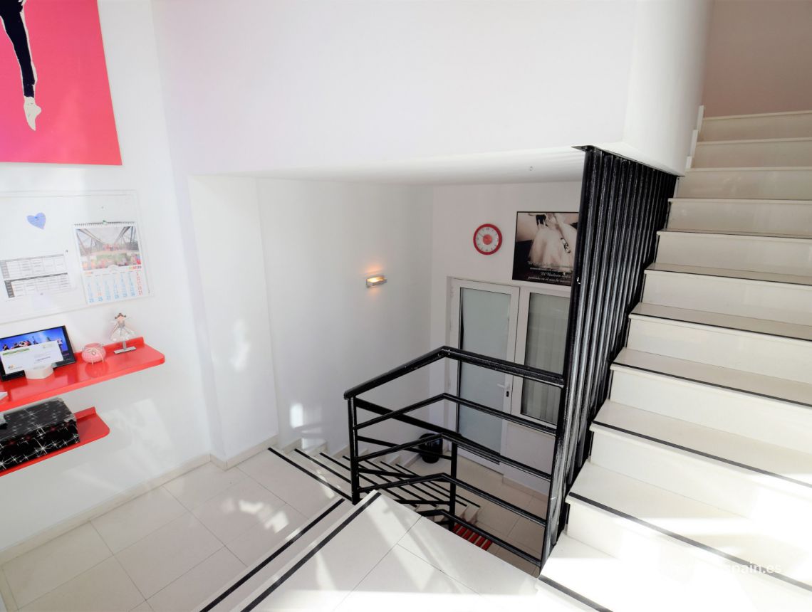 Sprzedaż - Nieruchomość komercyjna - Guardamar del Segura - Town Guardamar