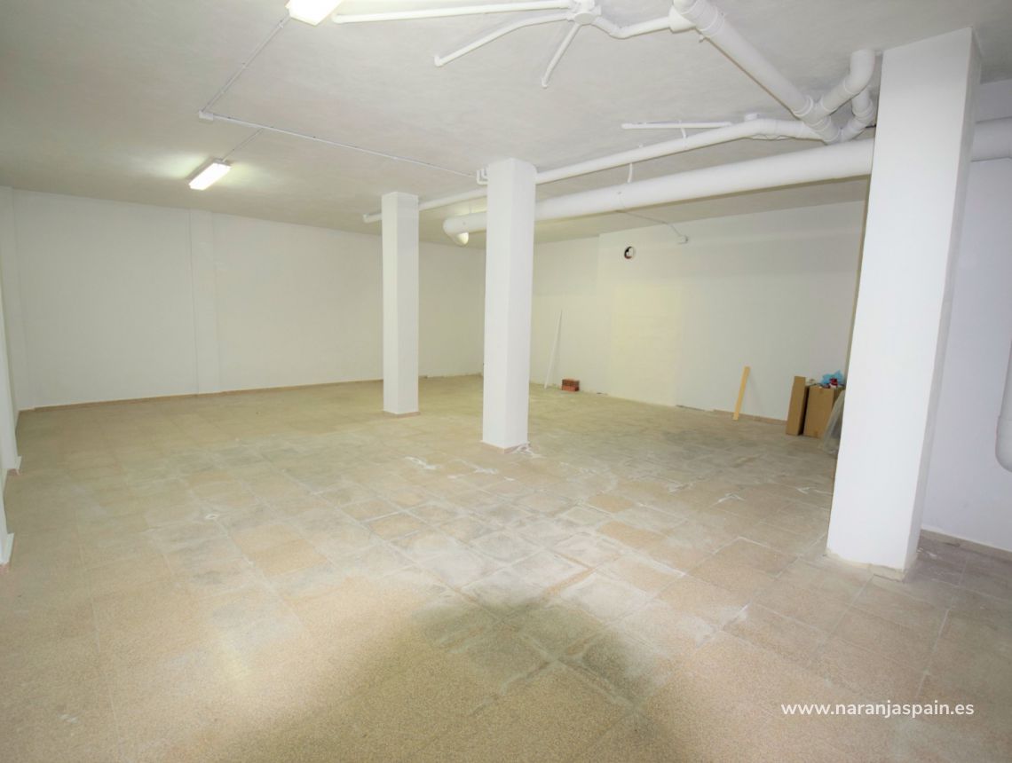 Sprzedaż - Nieruchomość komercyjna - Guardamar del Segura - Town Guardamar