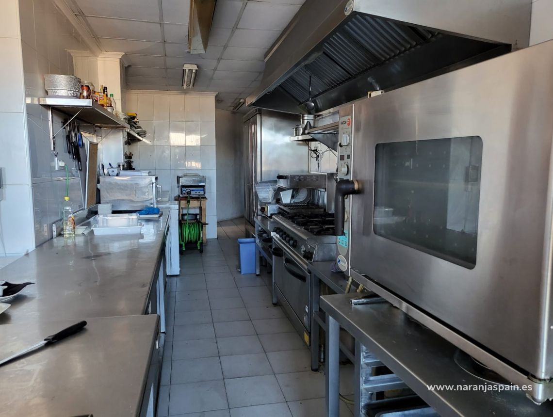 Sprzedaż - Nieruchomość komercyjna - Torrevieja - Curva del Palangre