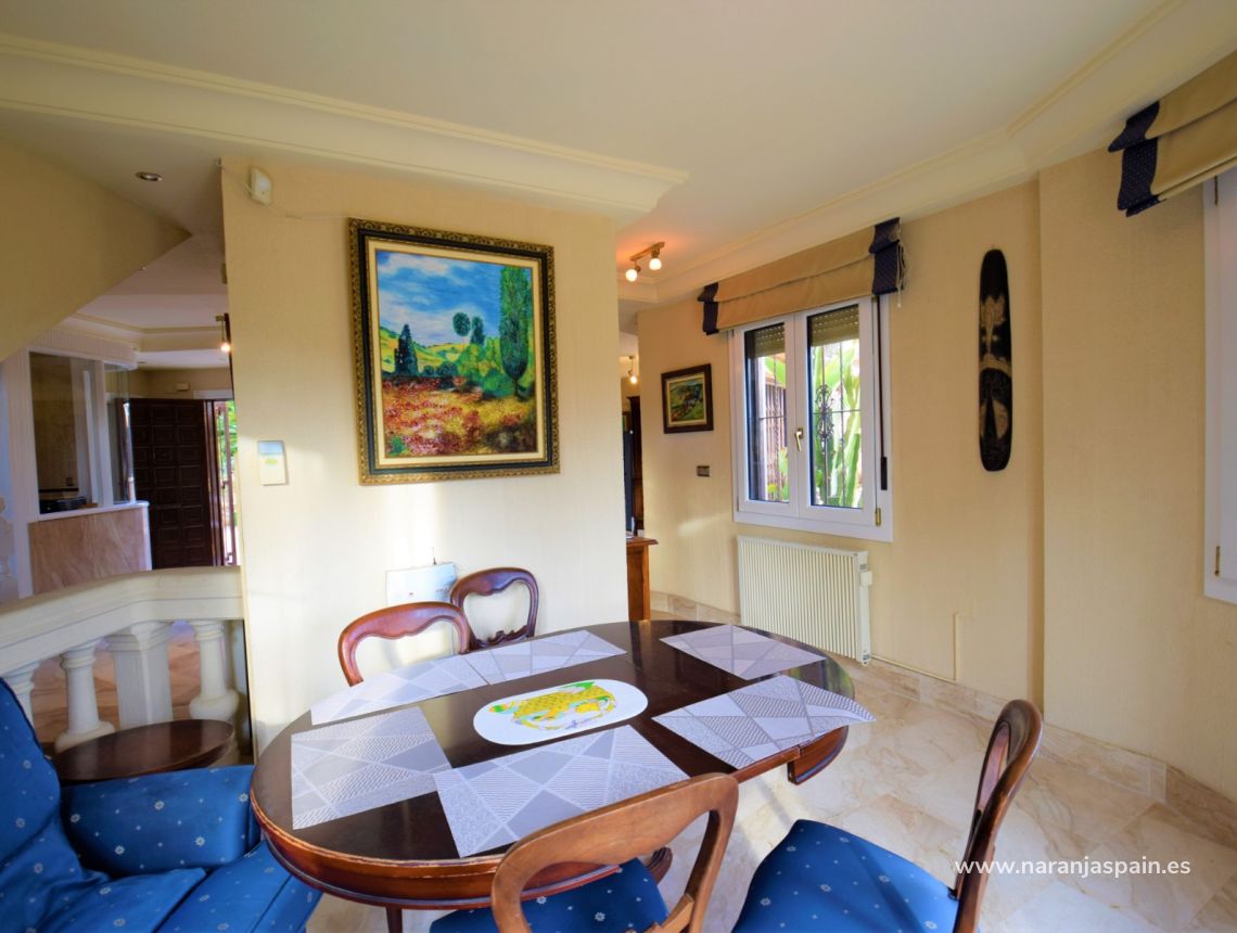 Sprzedaż - Willa - Guardamar del Segura - Urb. El Moncayo 