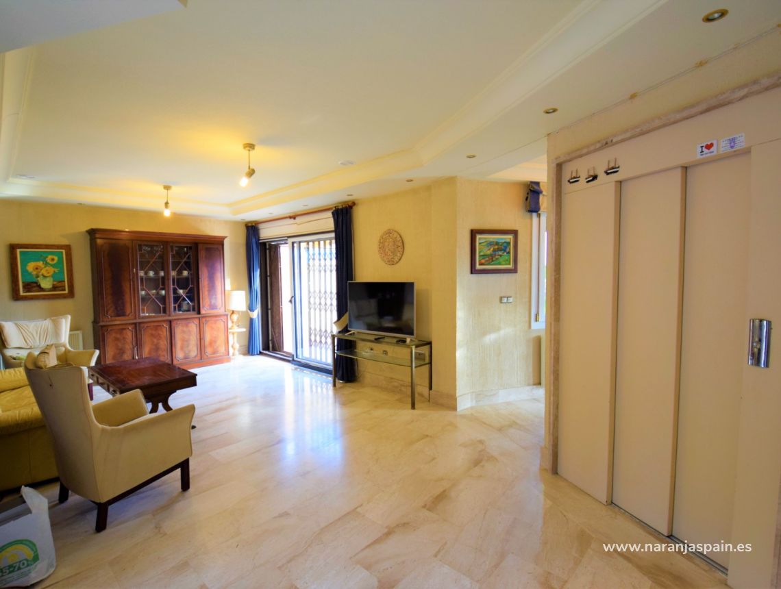 Sprzedaż - Willa - Guardamar del Segura - Urb. El Moncayo 