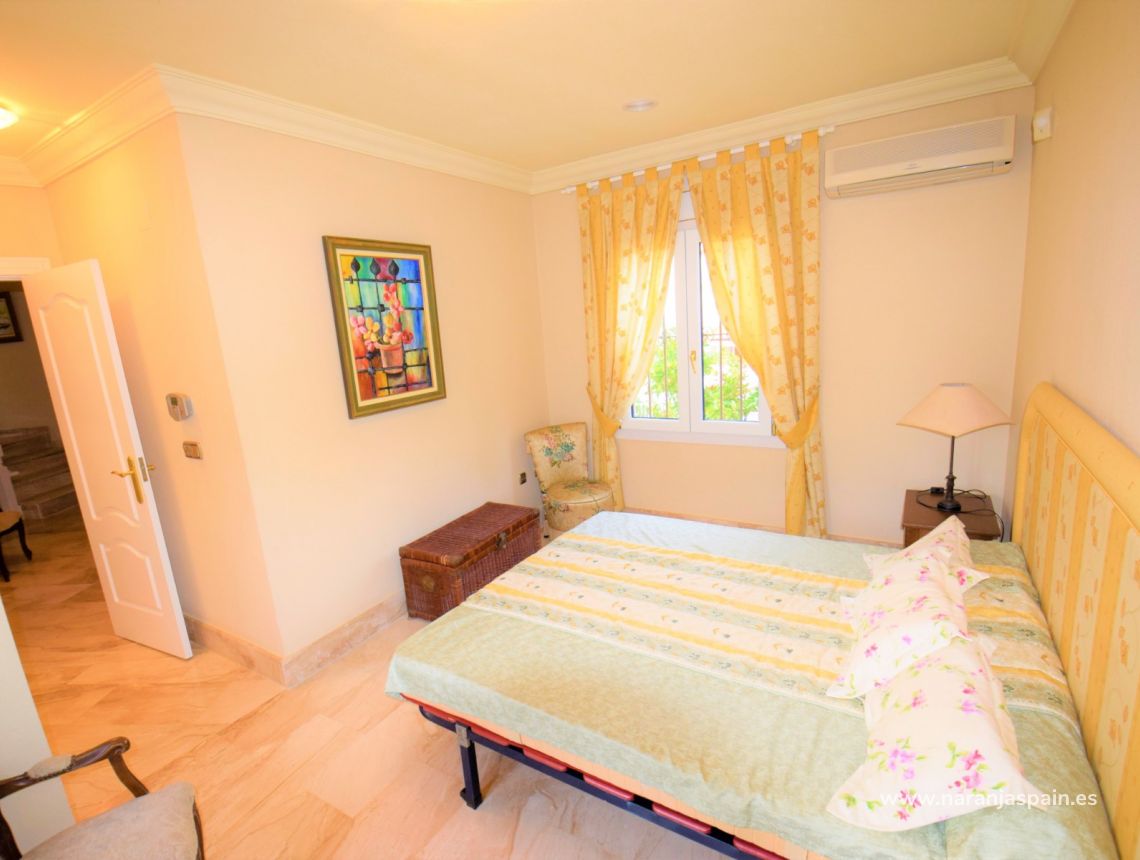 Sprzedaż - Willa - Guardamar del Segura - Urb. El Moncayo 