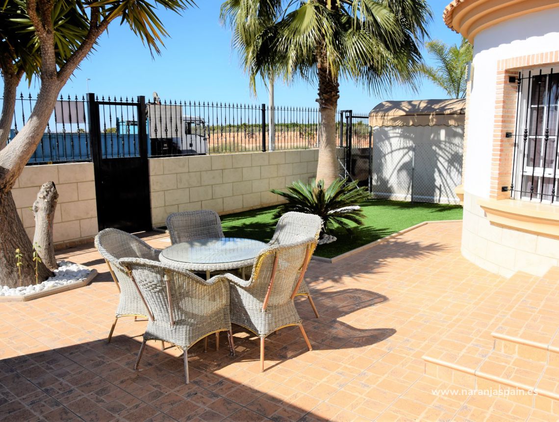 Sprzedaż - Willa - Guardamar del Segura - Urb. El Raso