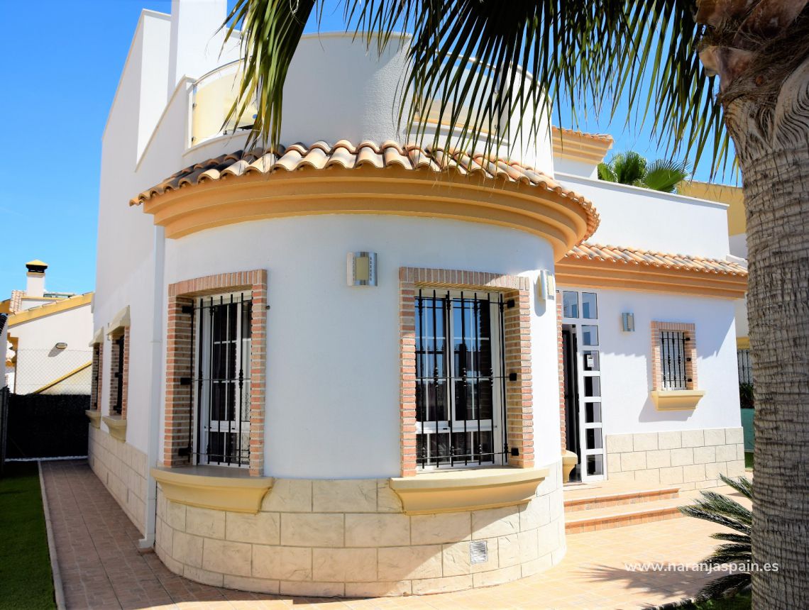 Sprzedaż - Willa - Guardamar del Segura - Urb. El Raso