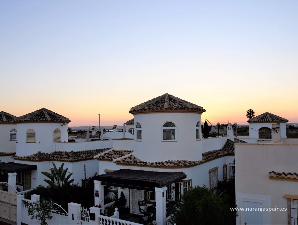 Sprzedaż - Willa - Guardamar del Segura - Urb. El Raso