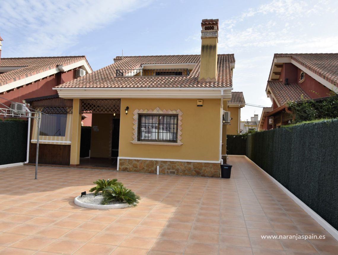 Sprzedaż - Willa - Guardamar del Segura - Urb. El Raso